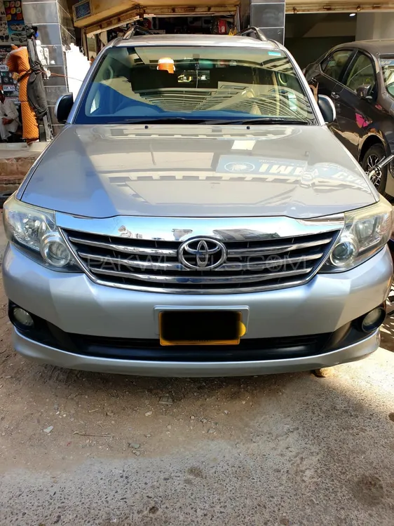 Toyota Fortuner 2013 for Sale in Karachi Image-1