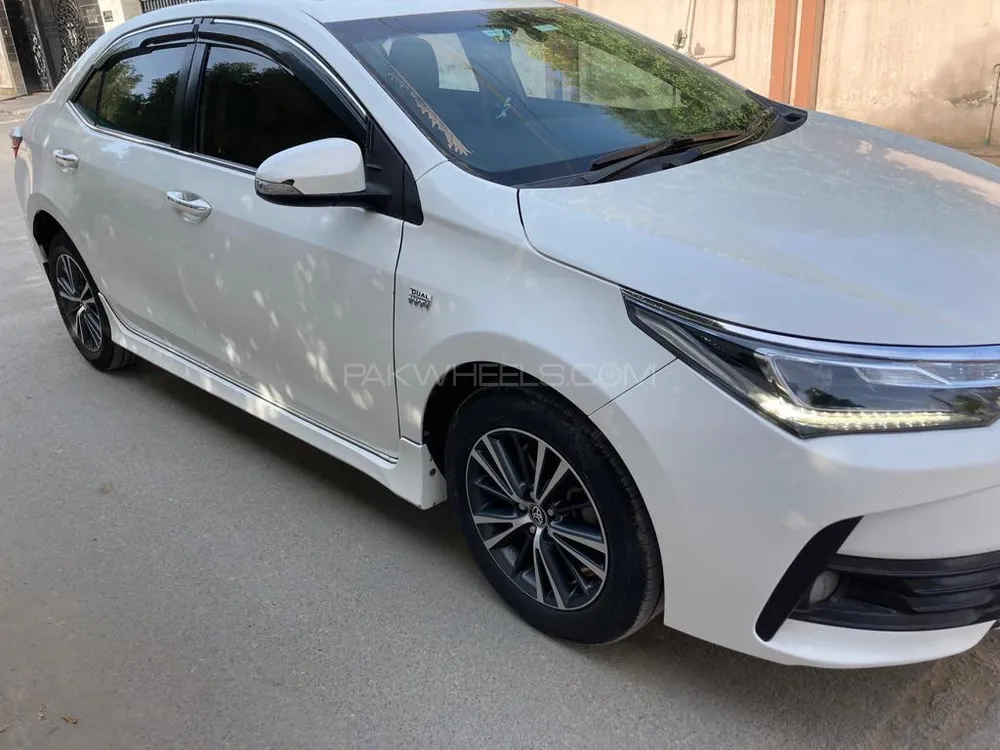 Toyota Corolla 2018 for Sale in Lahore Image-1
