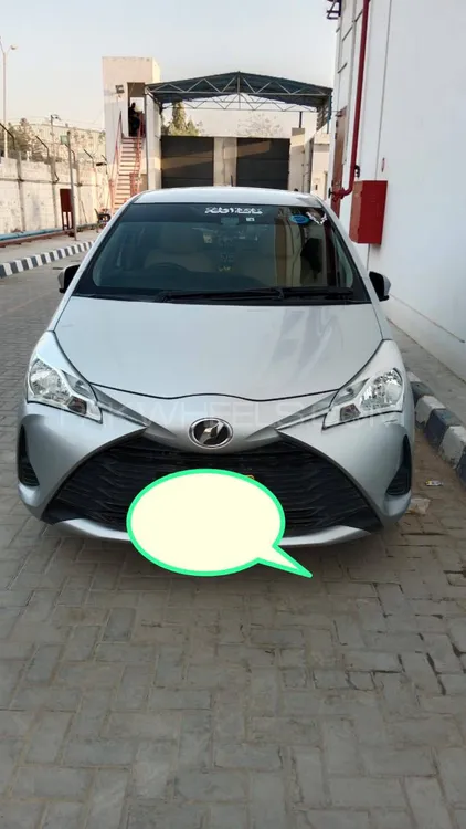 Toyota Vitz 2021 for Sale in Karachi Image-1