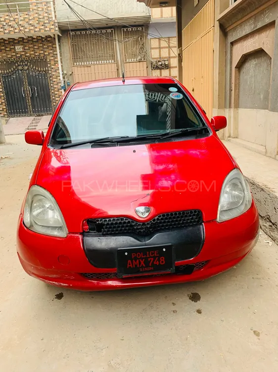 Toyota Vitz 2001 for Sale in Sargodha Image-1