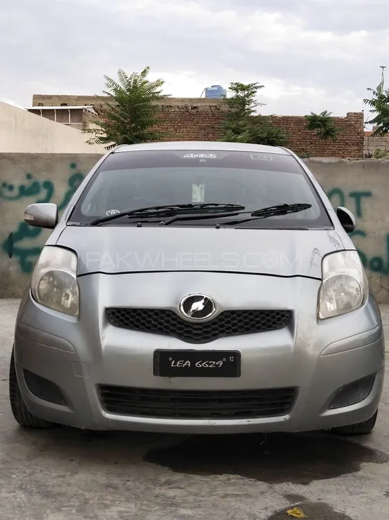 Toyota Vitz 2008 for Sale in Attock Image-1