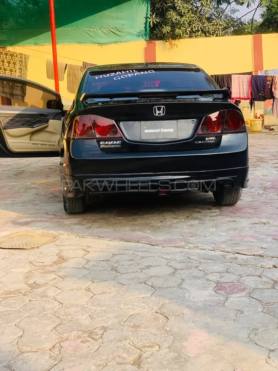 Honda Civic 2010 for Sale in Multan Image-1