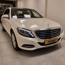 Mercedes Benz S400 L
3500 cc Hybird
Long Wheel Base
Exclusive Line
Model 2017
Invoice 2016
Registered 2016
Designo Diamond White
Nut Brown Leather Interior
33000 Km
Chauffeur Package
Panoramic sunroof
Wood/leather Multifunction steering wheel
Rear Recliner Seat with Memory Package
Rear electric roller blinds
LED headlamps 
High Gloss Walnut Wood Trim
Ambient lighting 
Memory package
Rear view Camera
Premium Sound System
Adjustable Suspension
Spare Remote
Single Owner

Location: 

Prime Motors
Allama Iqbal Road, 
Block 2, P..E.C.H.S,
Karachi