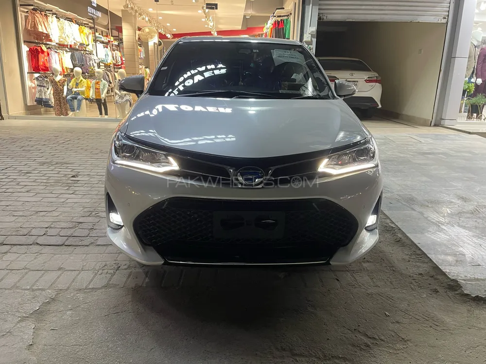 Toyota Corolla Axio 2019 for Sale in Islamabad Image-1