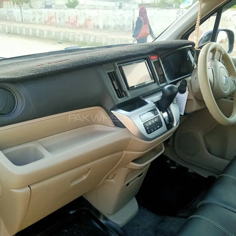 Honda N Wgn 2014 for Sale in Karachi Image-1