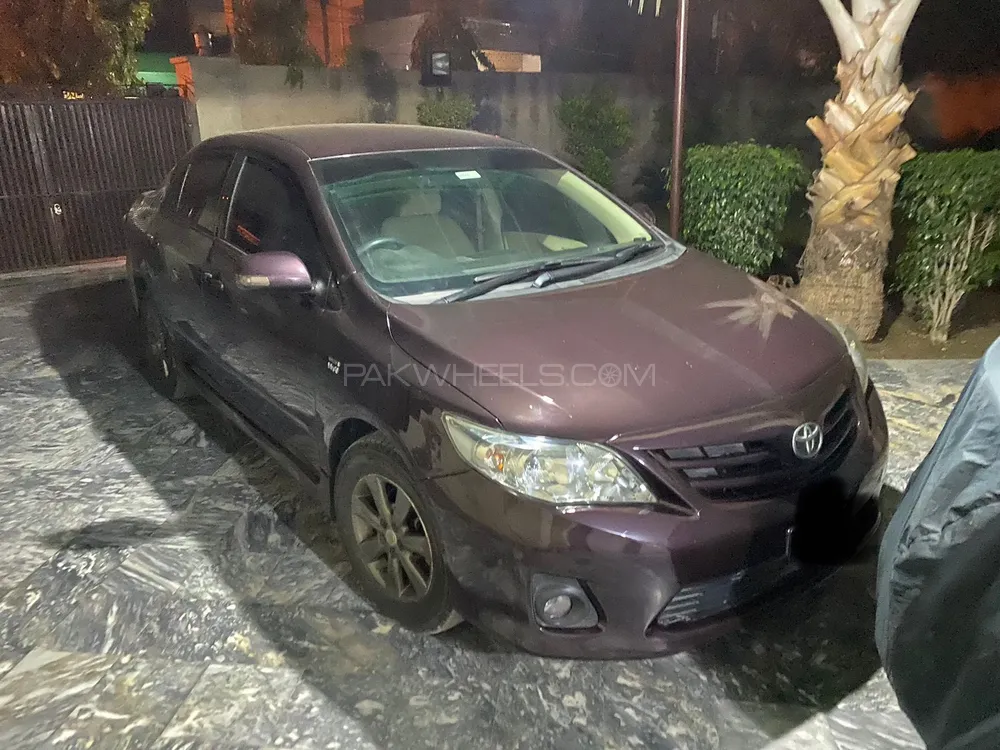 Toyota Corolla 2013 for Sale in Lahore Image-1