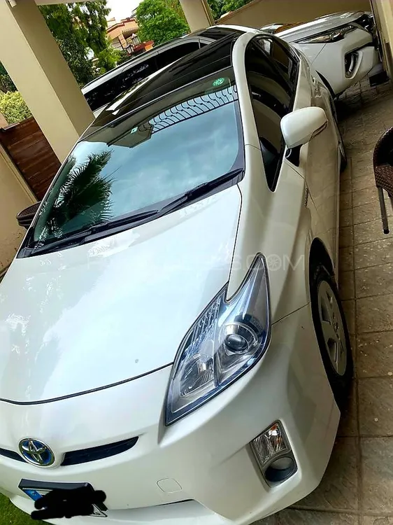 Toyota Prius 2009 for Sale in Islamabad Image-1