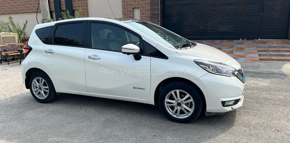 Nissan Note 2019 for Sale in Faisalabad Image-1