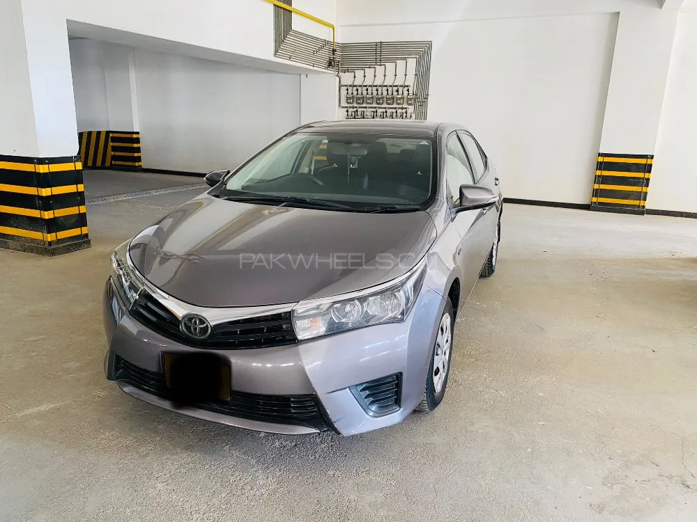 Toyota Corolla 2015 for Sale in Karachi Image-1