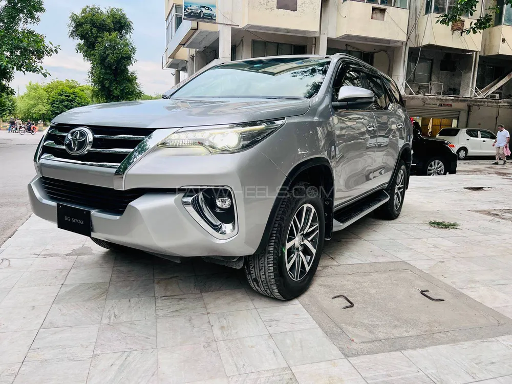 Toyota Fortuner 2018 for Sale in Islamabad Image-1