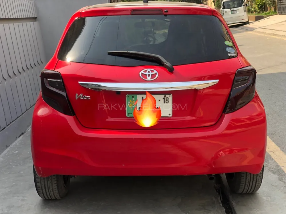 Toyota Vitz 2014 for Sale in Lahore Image-1