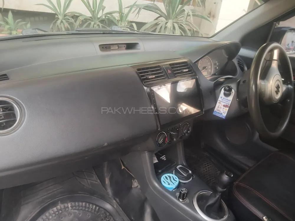Suzuki Swift 2016 for Sale in Mandi bahauddin Image-1
