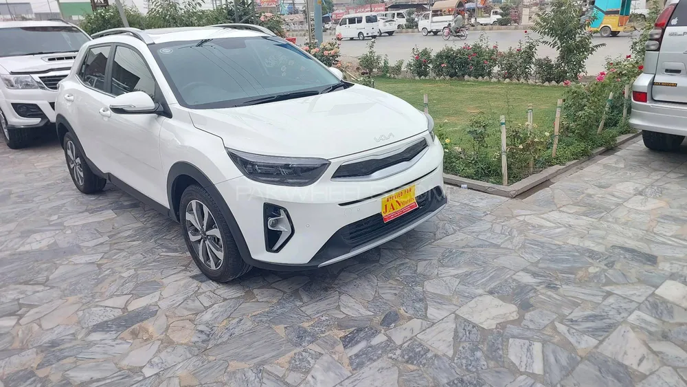 KIA Stonic 2023 for Sale in Peshawar Image-1