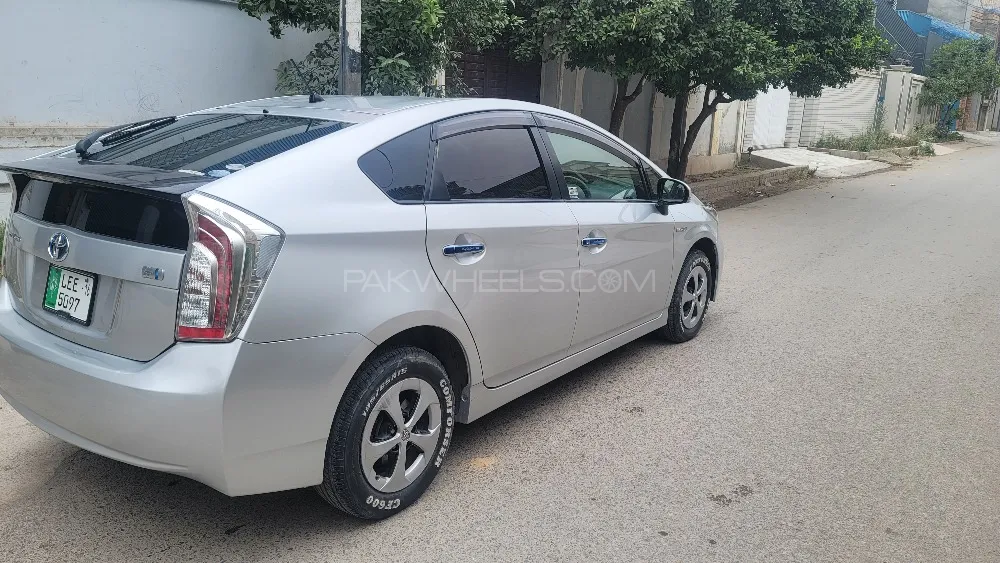 Toyota Prius 2012 for Sale in Peshawar Image-1