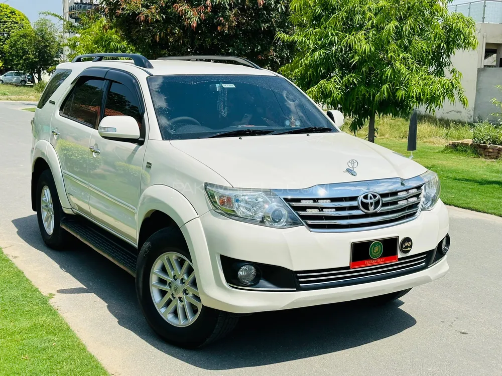 Toyota Fortuner 2013 for Sale in Multan Image-1