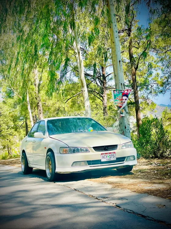 Honda Accord 1998 for Sale in Sarai alamgir Image-1