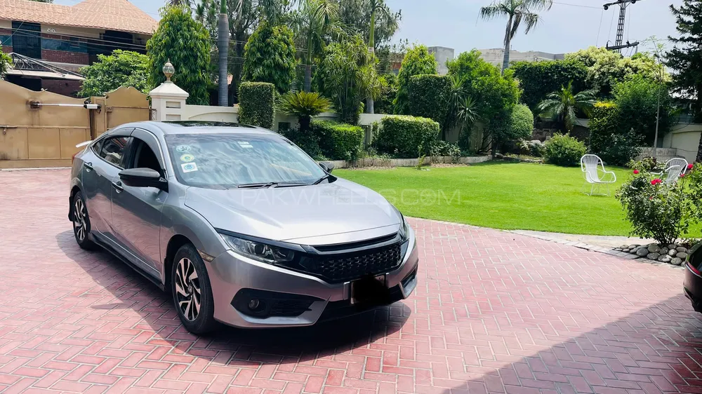 Honda Civic 2017 for Sale in Lahore Image-1