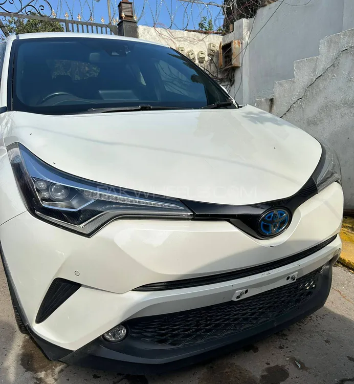 Toyota C-HR 2017 for Sale in Rawalpindi Image-1