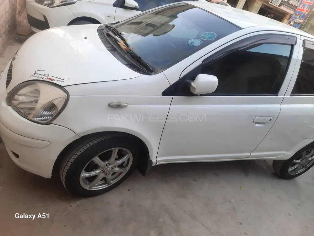 Toyota Vitz 2003 for Sale in Quetta Image-1