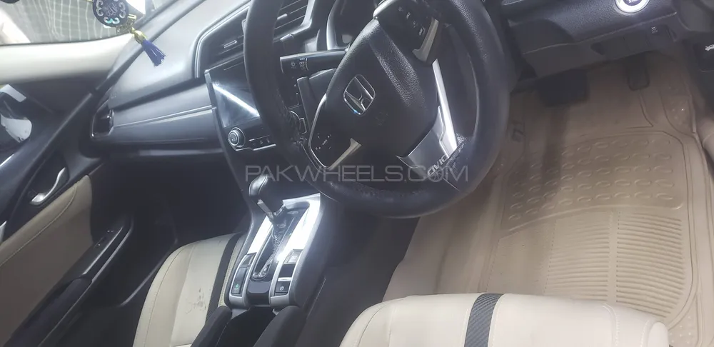 Honda Civic 2018 for Sale in Phalia Image-1