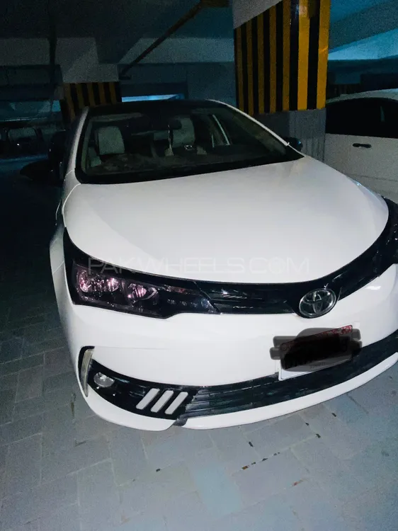 Toyota Corolla 2019 for Sale in Karachi Image-1