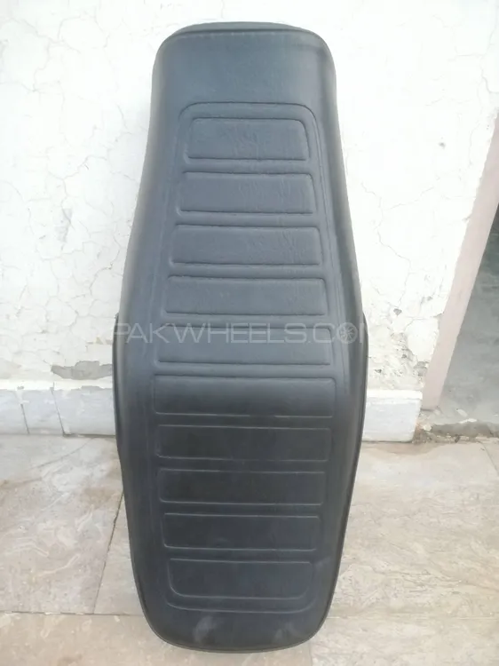 ہنڈا 125 کا کچھ سامان برائے فروخت ہے Image-1