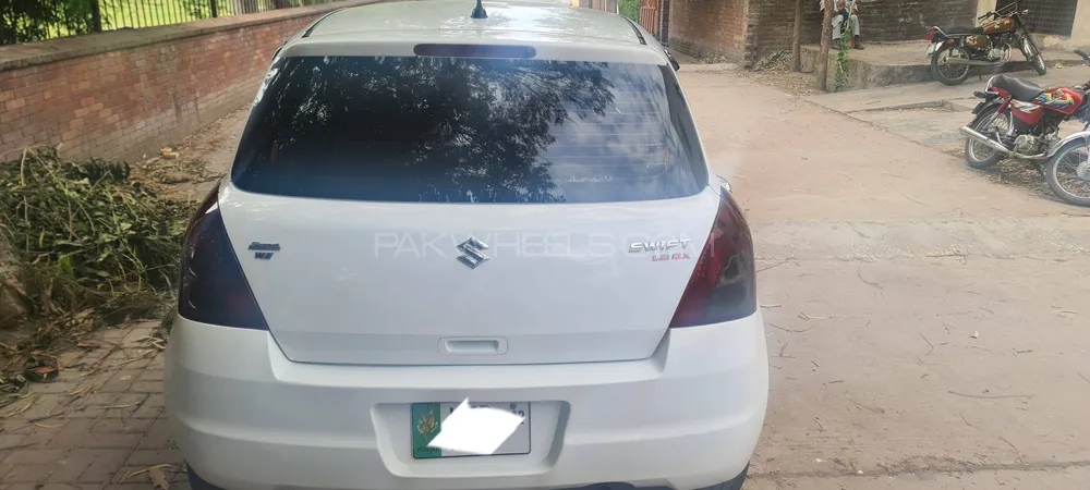 Suzuki Swift 2012 for Sale in Gujranwala Image-1
