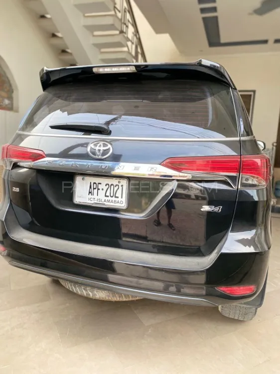 Toyota Fortuner 2021 for Sale in Islamabad Image-1