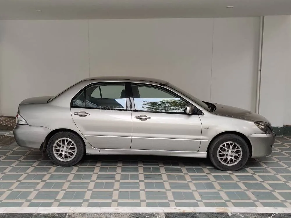 Mitsubishi Lancer 2004 for Sale in Karachi Image-1