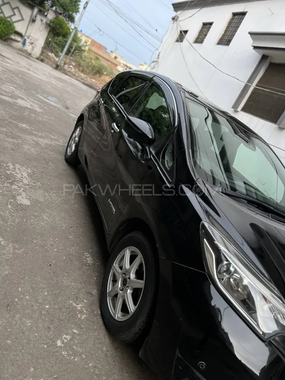 Nissan Note 2018 for Sale in Gujranwala Image-1