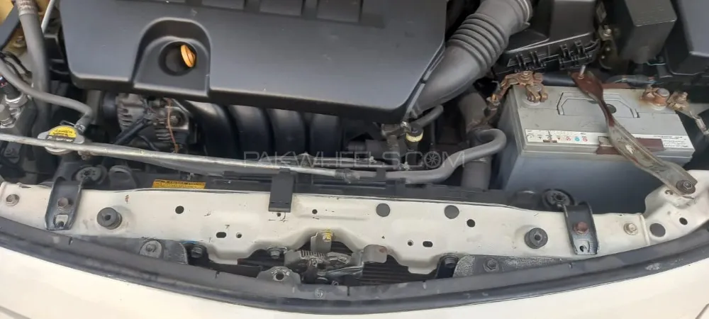 Toyota Corolla 2013 for Sale in Peshawar Image-1