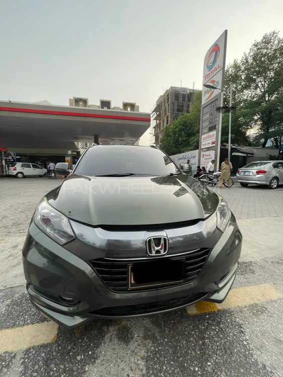 Honda Vezel 2014 for Sale in Islamabad Image-1