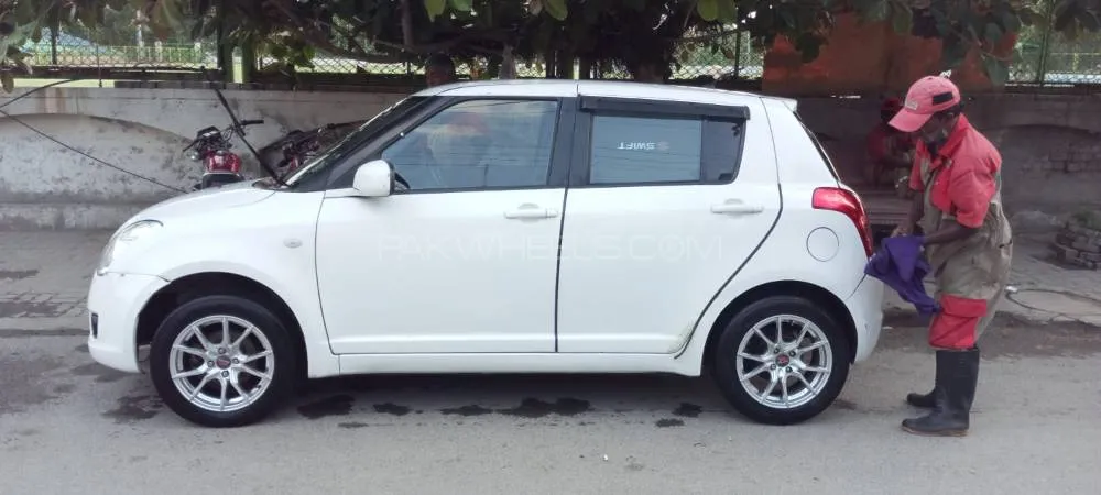 Suzuki Swift 2016 for Sale in Lahore Image-1