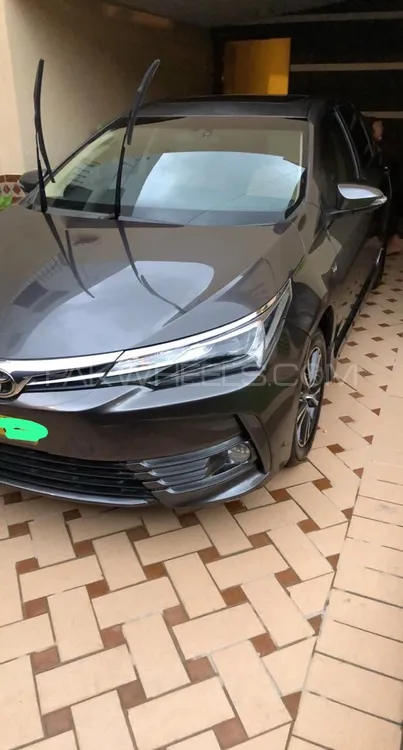Toyota Corolla 2019 for Sale in Karachi Image-1