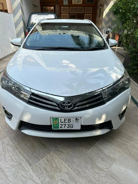 Toyota Corolla 2017 for Sale in Lahore Image-1