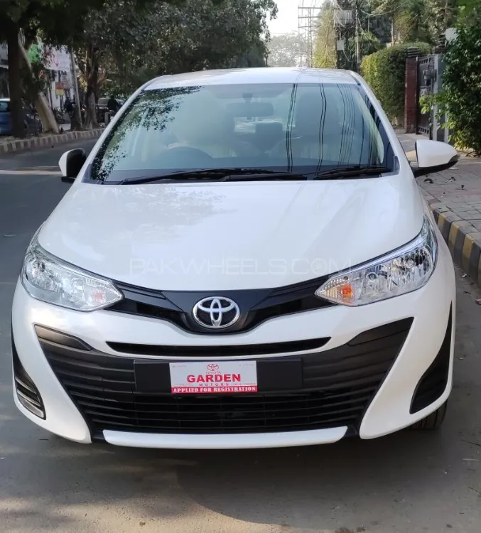 Toyota Yaris Sedan 2021 for Sale in Lahore Image-1