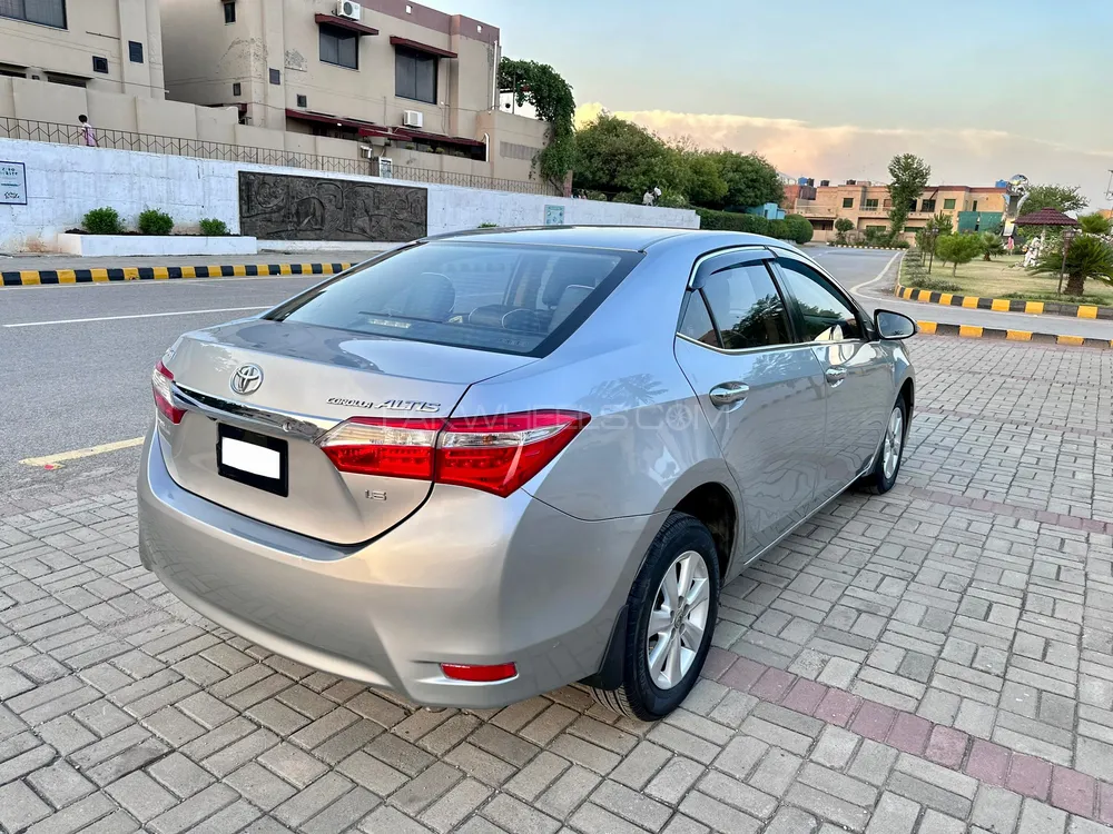 Toyota Corolla 2015 for Sale in Rawalpindi Image-1