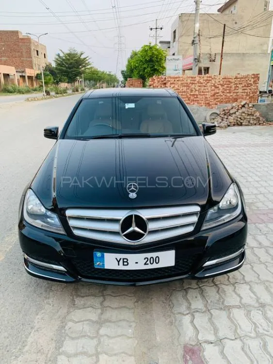 Mercedes Benz C Class 2011 for Sale in Lahore Image-1