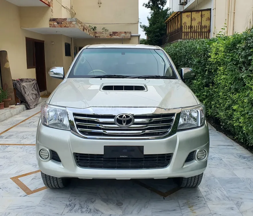 Toyota Hilux 2013 for Sale in Rawalpindi Image-1