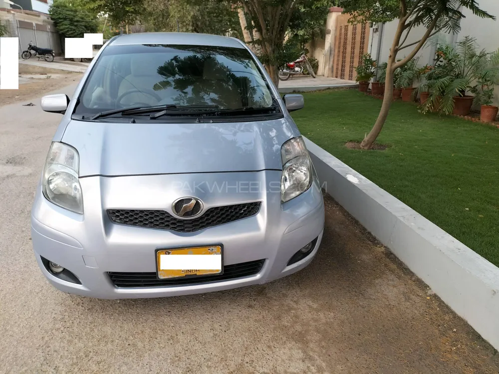 Toyota Vitz 2008 for Sale in Karachi Image-1