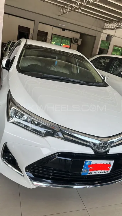 Toyota Corolla 2021 for Sale in Peshawar Image-1