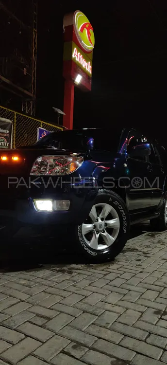 Toyota Surf 2004 for Sale in Islamabad Image-1