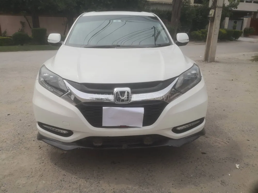 Honda Vezel 2015 for Sale in Peshawar Image-1