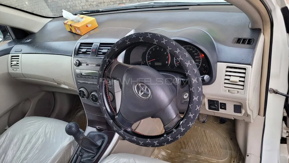 Toyota Corolla 2013 for Sale in Bannu Image-1