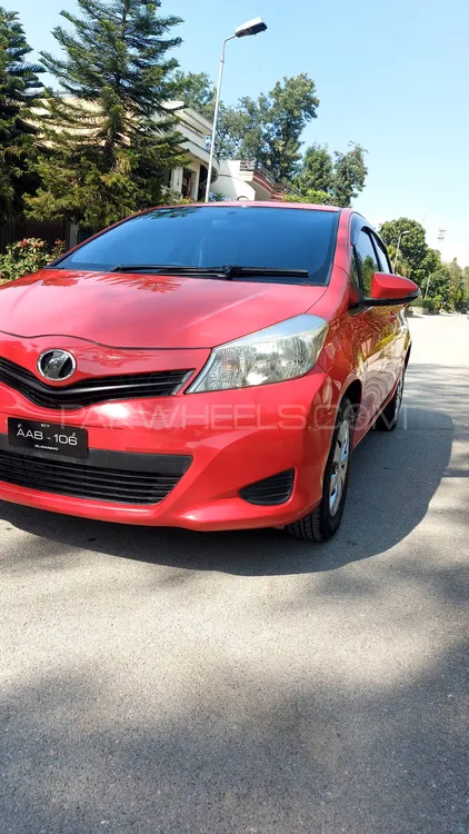 Toyota Vitz 2012 for Sale in Islamabad Image-1