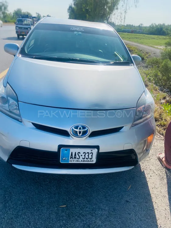 Toyota Prius 2012 for Sale in Islamabad Image-1