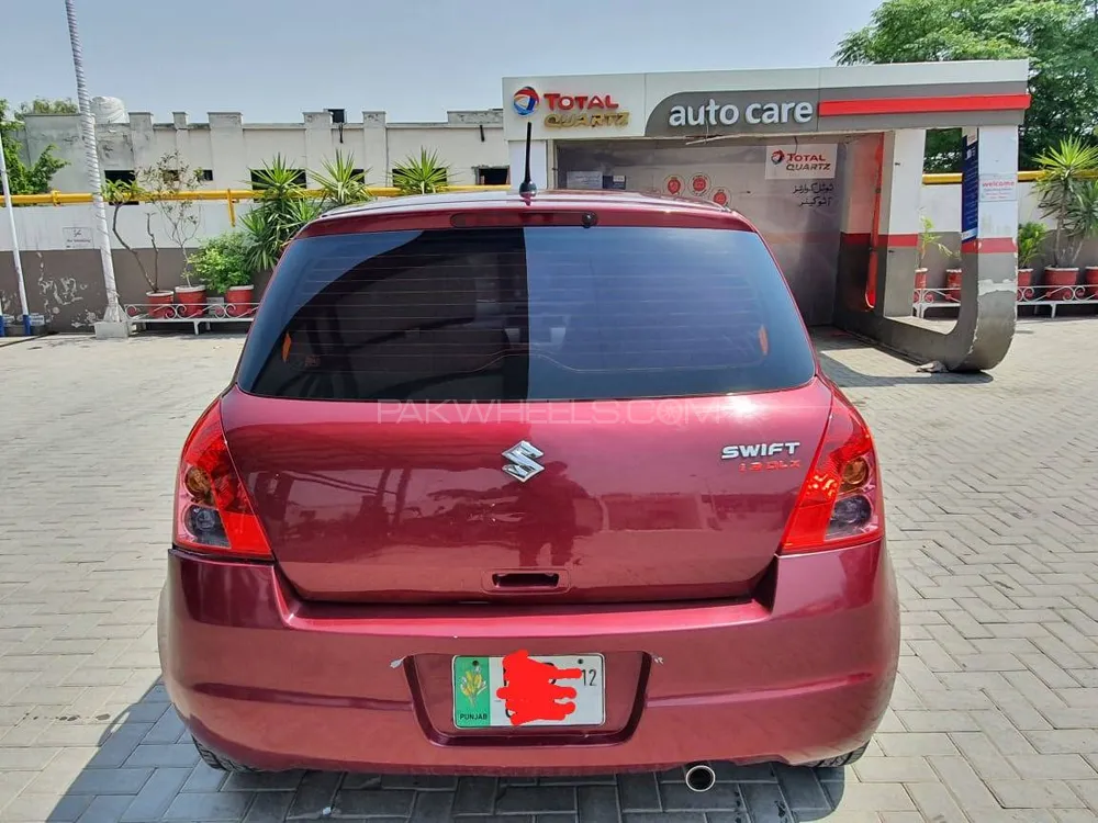 Suzuki Swift 2012 for Sale in Islamabad Image-1