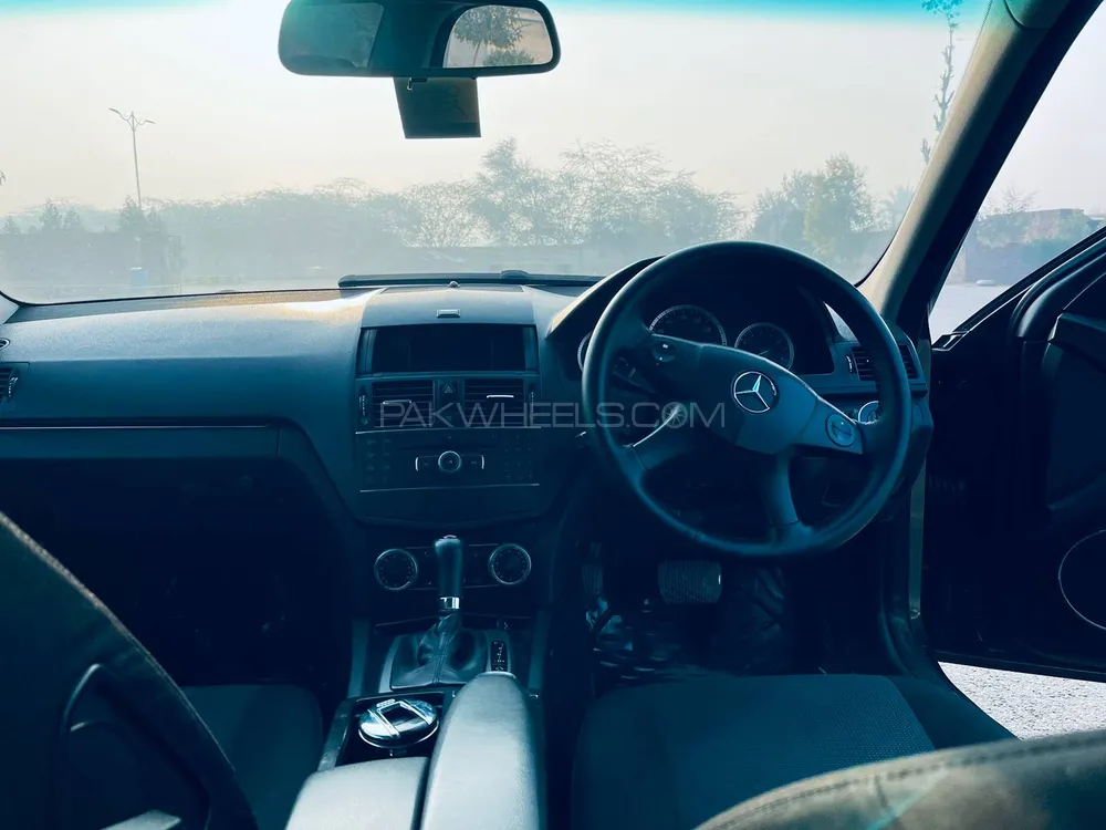 Mercedes Benz C Class 2008 for Sale in Tandiliyawala Image-1