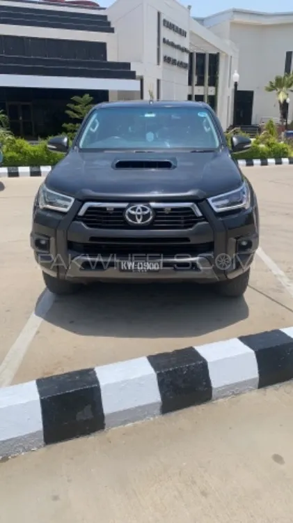 Toyota Hilux 2017 for Sale in Karachi Image-1