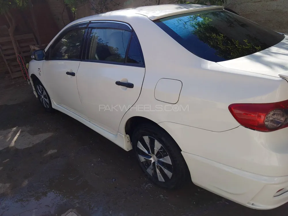 Toyota Corolla 2010 for Sale in Peshawar Image-1